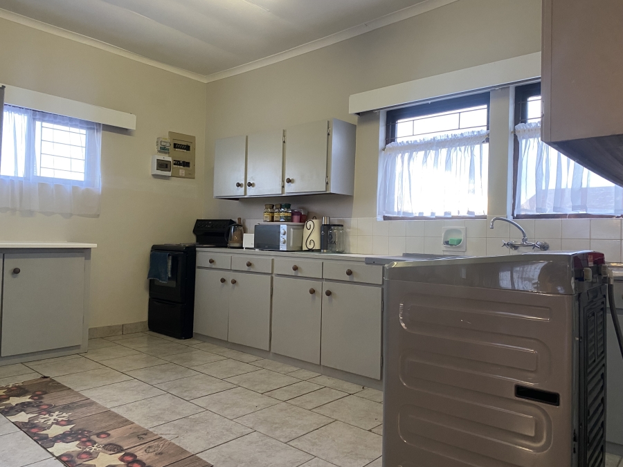 9 Bedroom Property for Sale in Hartenbos Central Western Cape